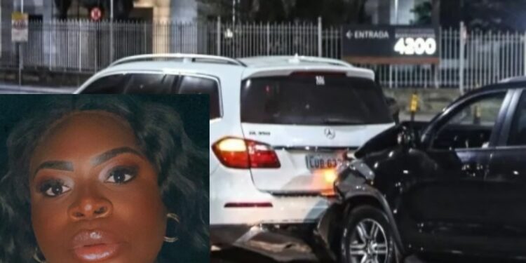 Jojo Todynho se envolve em acidente de carro com amiga