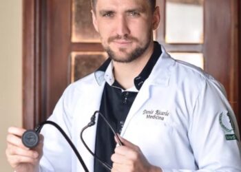 Médico morre eletrocutado em sessão de fotos para casamento