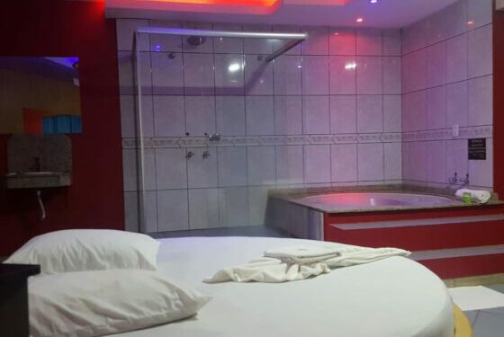 Foragida da Justiça é presa ao tentar ‘dar calote’ em motel, no Cidade de Deus
