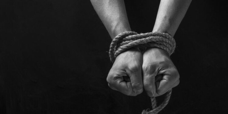 Sequestradores são presos a caminho de execução de vítima em Manaus