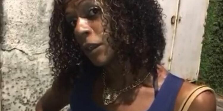 Mulher trans é morta violentamente e família acredita que o motivo seja transfobia