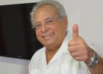 Amazonino Mendes articula candidatura a governo do estado em 2022