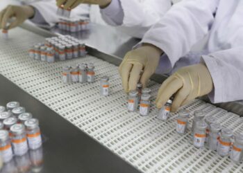 CoronaVac dobra anticorpos em quem já teve covid-19, diz pesquisa