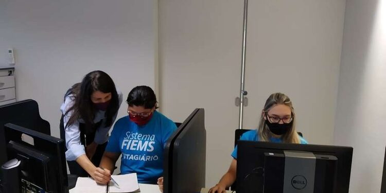 Atenção universitários! IEL – AM abre 10 vagas de estágio para estudantes