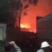 Incêndio destrói casa em beco no Centro de Manaus