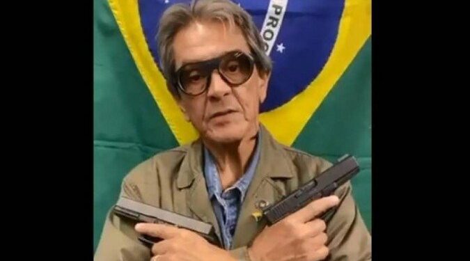 Roberto Jefferson passa por audiência de custódia e prisão domiciliar é negada