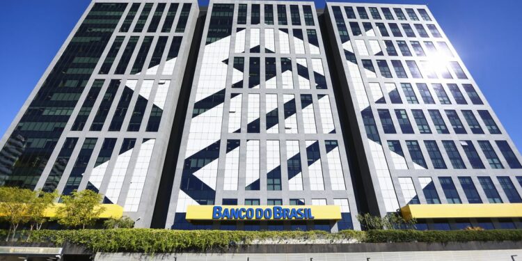 Inscrições para concurso do Banco do Brasil terminam hoje