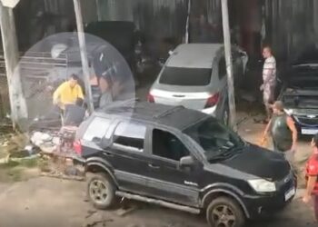 VÍDEO: Homens se desentendem e tentam “se matar” no bairro Zumbi