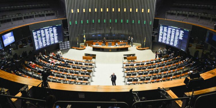 PEC do Voto Impresso será analisada no plenário da Câmara dos Deputados