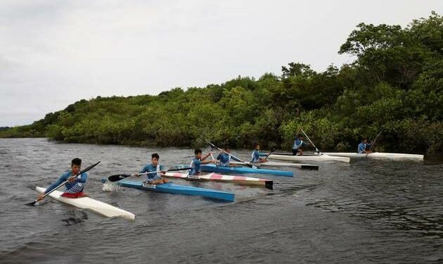 Sonho: Crianças ribeirinhas do Amazonas se inspiram em ouro olímpico de canoagem