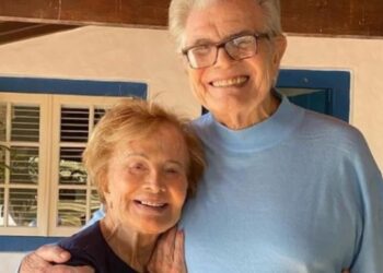 ‘Saudade’: Glória Menezes homenageia Tarcísio Meira em rede social