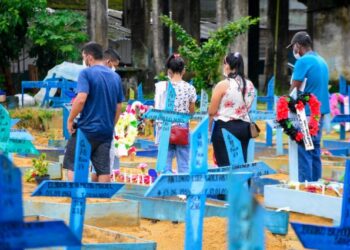 Cemitérios municipais estarão abertos para visitação durante todo fim de semana