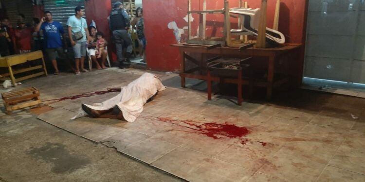 Após receber ameaças de morte de facção criminosa, jovem é executado a tiros na Compensa