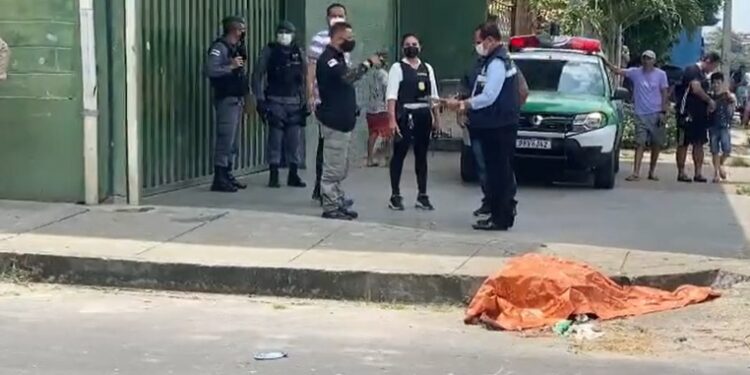 Partes de corpo humano são jogados em locais diferentes na zona Leste de Manaus