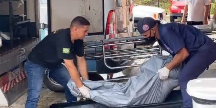 Mãe e filho são executados dentro de casa, no Santo Agostinho