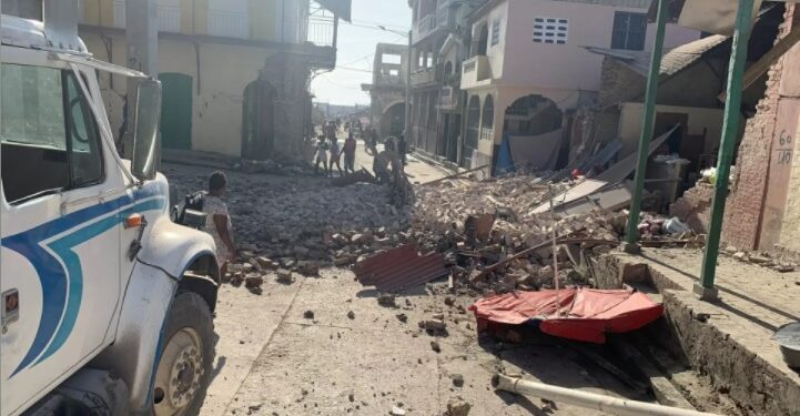 Terremoto no Haiti deixa 227 mortos e centenas de pessoas desaparecidas