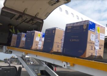 Amazonas recebe mais de 84,6 mil doses de vacina contra Covid-19