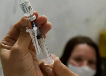 Covid-19: No Brasil, 8,5 milhões de pessoas estão atrasadas com a segunda dose