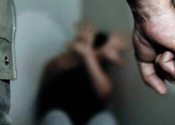 Lei que multa agressor de mulher em até R$ 2 mil está em vigor no Amazonas