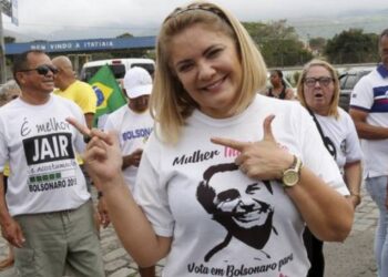 CPI da Covid aprova convocação da ex-mulher do presidente Jair Bolsonaro, Ana Cristina Valle