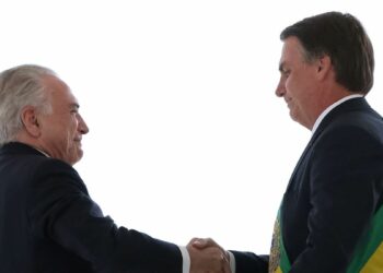 Aconselhado por Temer, Bolsonaro diz que ‘nunca teve intensão de agredir quaisquer Poderes’