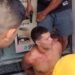 Suspeito de roubo é detido após quase ser linchado pela população revoltada com o crime