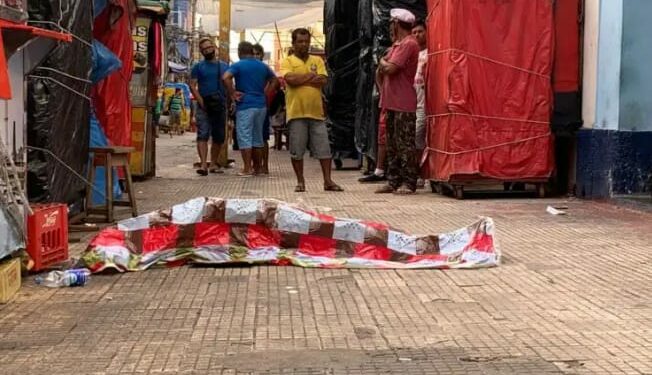 Jovem é estrangulado até a morte, no Centro de Manaus