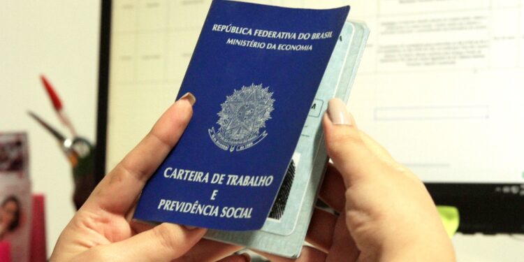 Prefeitura oferta 7 vagas de emprego para as áreas de Tecnologia e Inovação nesta quarta-feira (22)