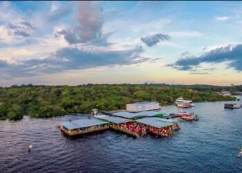 Flutuantes sem licença ambiental serão retirados dos rios, Negro e Tarumã-Açu