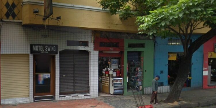 Homem casado sai com amante para motel e morre em cima dela