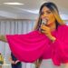 Pastora é denunciada por cobrar por orações e vagas em culto