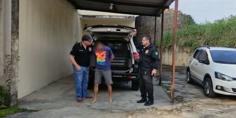 Inconformado em ser trocado pela amante, homem mata rival a tiros