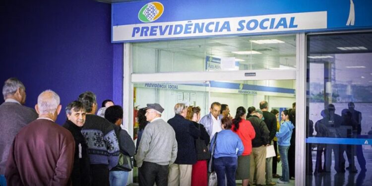 INSS: Saiba até quando fazer a prova de vida para não perder benefícios