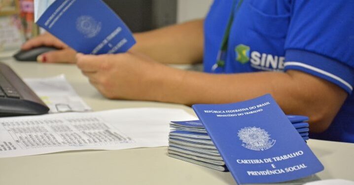 Nesta sexta (3), mais de 180 vagas de emprego são ofertadas pelo Sine Manaus