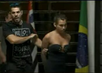 Travesti é presa ao esfaquear cliente, professor de Jiu-Jitsu