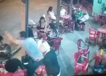 Bombeiro é procurado por atirar em jovem que teria compartilhado ‘nudes’ da filha dele, de 12 anos