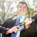 Bolsonaro diz para população que defende desarmamento ‘dá tiro de feijão’ quando tiver casa invadida