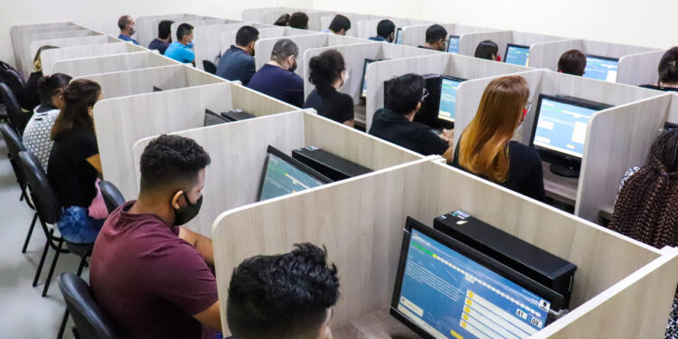 Detran: Mais de mil pessoas são beneficiadas com exames de legislação aos sábados