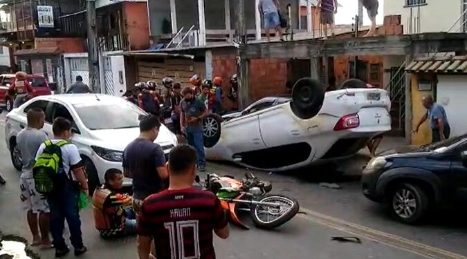 VÍDEO: Funcionário de oficina ‘pega’ carro de cliente, passa a noite na bebedeira e causa acidente, na Compensa