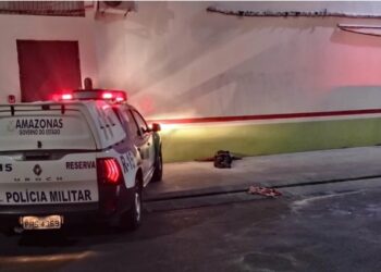 VÍDEO: Suspeitos de assalto são perseguidos por ‘justiceiro’ e um deles morre ao ser baleado