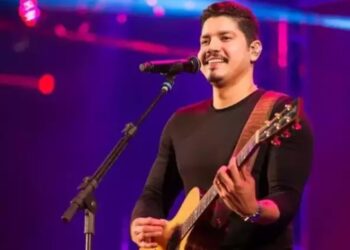 Após ‘ficar’ com esposa de traficante, cantor sertanejo teme pela vida