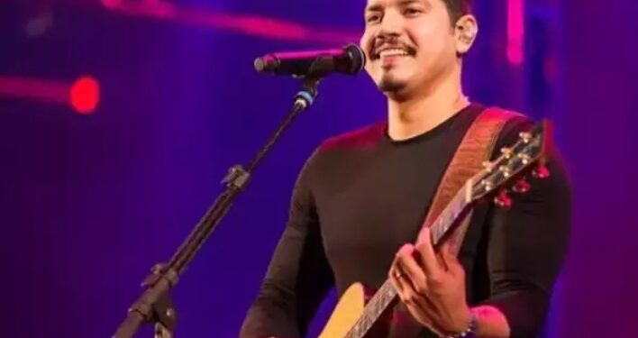 Após ‘ficar’ com esposa de traficante, cantor sertanejo teme pela vida