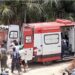 Trabalhador é resgatado com vida após ficar 2 horas soterrado em deslizamento de terra, em Manaus
