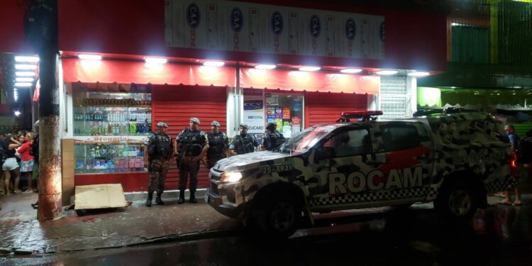 Irmãos gêmeos são cruelmente assassinados em drogaria, na Compensa
