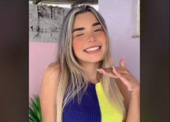 VÍDEO: Ao ser trocada por amiga, estudante namora pai do ex e viraliza na internet