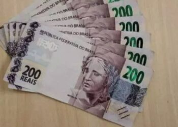 Casal sai para ‘luxar’ em bares no Vieiralves, mas acaba sendo preso com notas de R$ 200 falsas