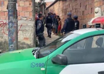 Homem é executado após ser perseguido e invadir casa para se esconder de criminosos