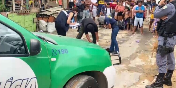 Jovem é executado com tiros na cabeça, na zona Sul de Manaus