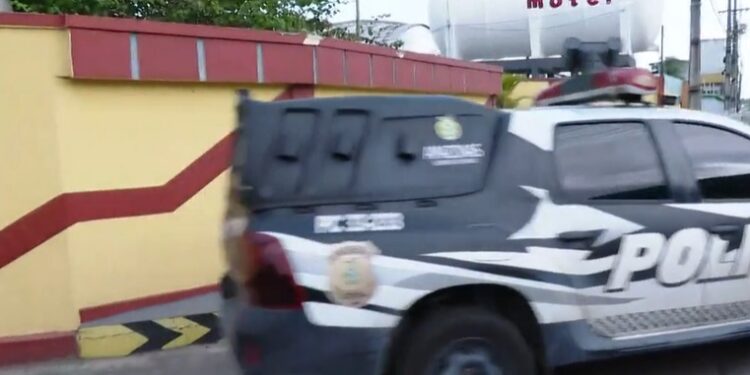 Homem morre dentro de quarto de motel após noite de amor, em Manaus
