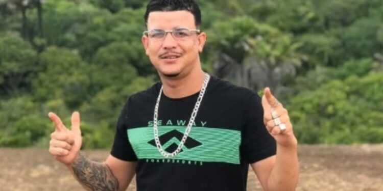 Após ser assassinado, corpo de ‘MC Pitbull’ é desenterrado e incendiado dentro de cemitério